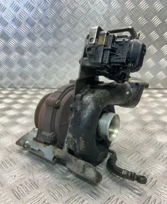 BMW 5 E60 E61 Turbo 7794259