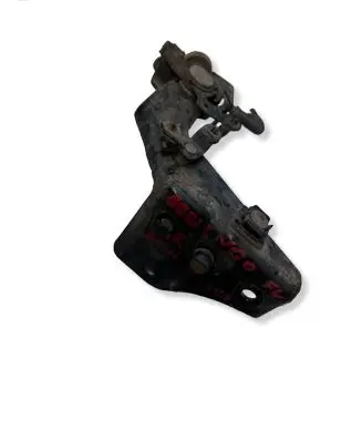 Citroen Berlingo Sliding door lower roller guide/hinge 67668