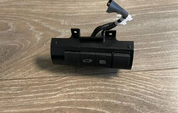 Toyota bZ4X Tailgate/boot open switch button JKGIUU