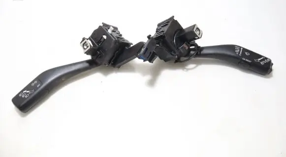 Volkswagen Tiguan Light switch 1K0953513E