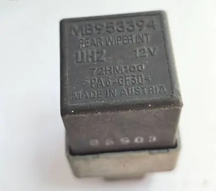 Mitsubishi Space Star Other relay MB953394 72HM100 PA6GF30