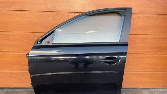 Opel Corsa F Front door