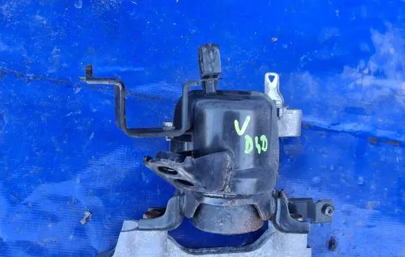 Toyota Verso Engine mount vacuum valve 