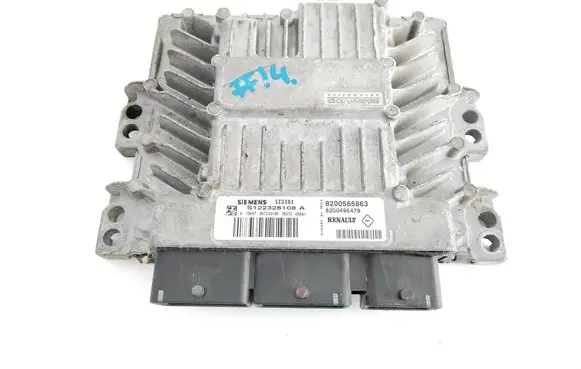 Renault Megane II Engine control unit/module 8200565863 8200495479