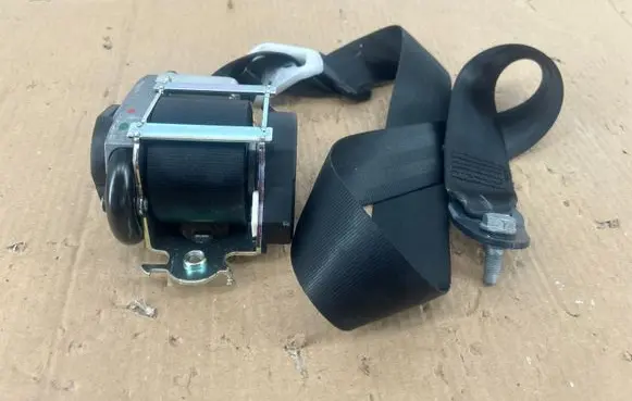 Peugeot 2008 I Front seatbelt 98063150XX