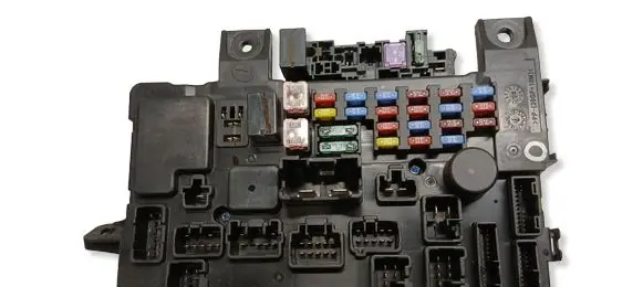Mitsubishi Outlander Fuse module 8637A869