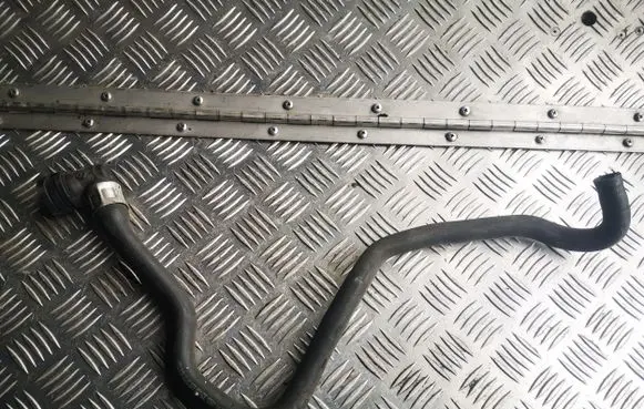 Volvo XC90 Engine coolant pipe/hose 8649877001