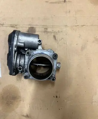 Chevrolet Cruze Throttle valve 55567728