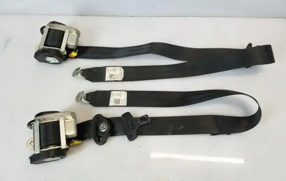 Skoda Yeti (5L) Front seatbelt