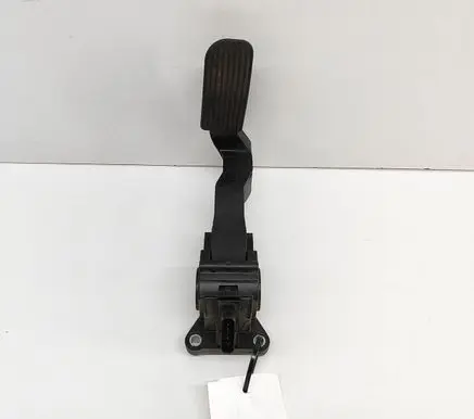 Mercedes-Benz Sprinter W907 W910 Accelerator throttle pedal A9103010200