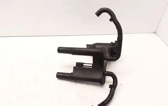 Jaguar XJ X350 Breather valve 4R8Q6A785AE 4R8Q6A785