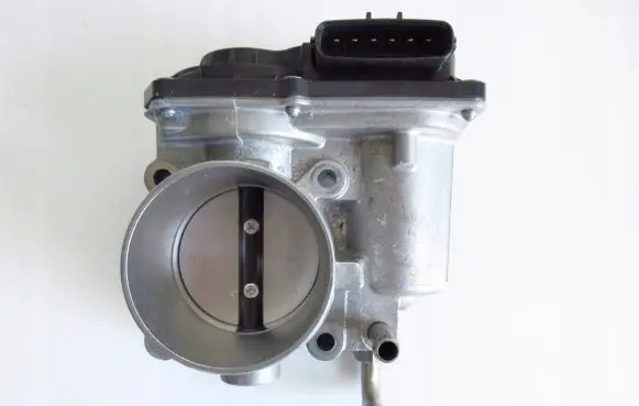 Toyota RAV 4 (XA40) Throttle valve 2203036020