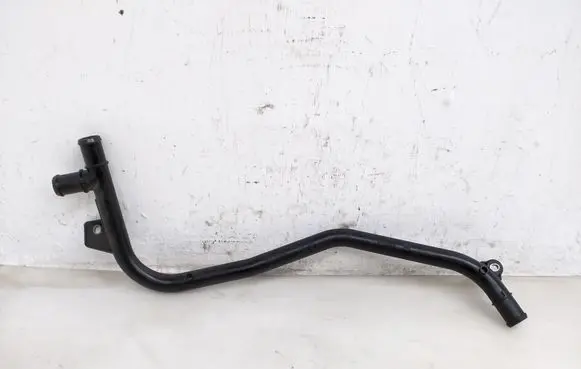 Volkswagen Golf VIII Engine coolant pipe/hose 05C121070A