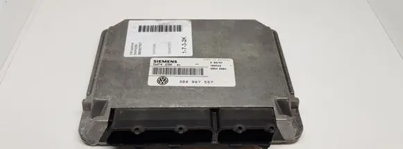 Volkswagen PASSAT B5.5 Engine control unit/module 3B0907557