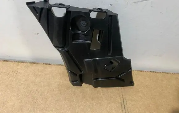 Volvo XC60 Front bumper mounting bracket 31425162
