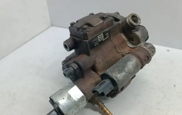 Ford Focus Fuel injection high pressure pump 4M5Q9B395AF 5WS40094 A2C20003032