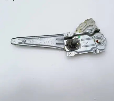 Toyota Avensis T250 Rear door manual window regulator 