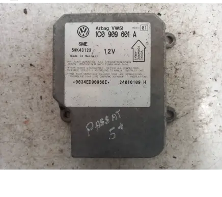 Volkswagen PASSAT B5.5 Airbag control unit/module 1C0909601A 5WK43123 04910100H