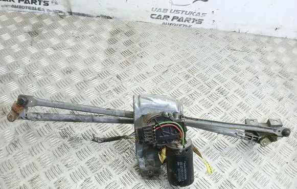 Audi A6 S6 C4 4A Front wiper linkage and motor 0390241330