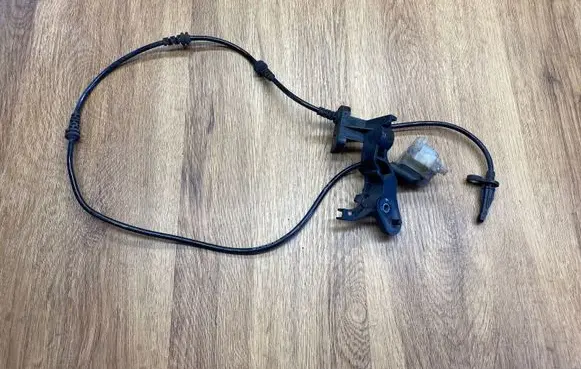 Mercedes-Benz S W222 ABS brake wheel speed sensor A2229059605