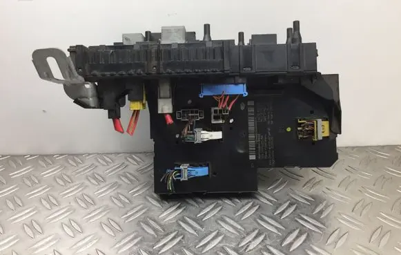 Mercedes-Benz E W212 SAM control unit 2129060005 2129012304 2129021201