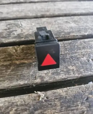 Volkswagen Polo Hazard light switch 6Q0953235A