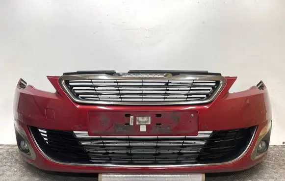 Peugeot 308 Front bumper 