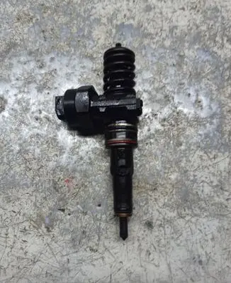 Ford Galaxy Fuel injector 038130073R