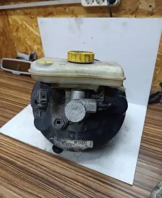 Audi A4 S4 B6 8E 8H Brake booster 8E0612105M