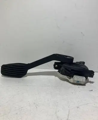 Volvo S60 Accelerator throttle pedal 30683517