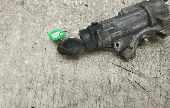 Skoda Octavia Mk1 (1U) Ignition lock 4B0905851C