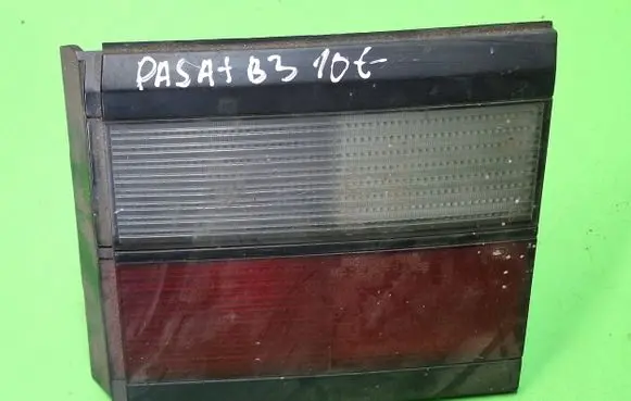 Volkswagen PASSAT B3 Tailgate rear/tail lights 333945108