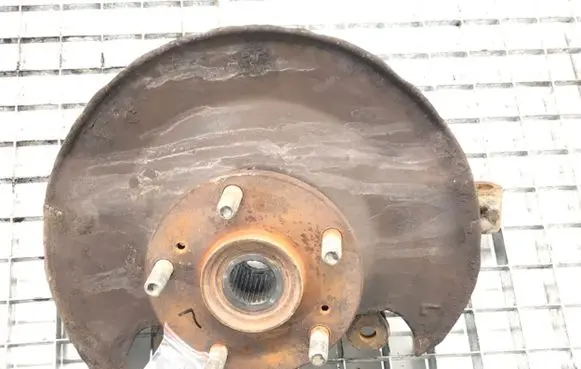 Honda FR-V Front wheel hub spindle knuckle