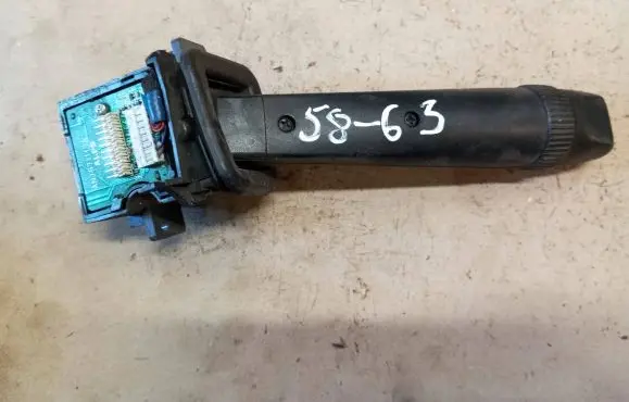 Volvo S80 Wiper control stalk 30768099 05W17D