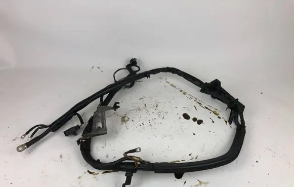 Positive cable (battery)