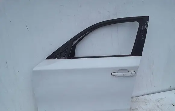 BMW 1 E81 E87 Front door