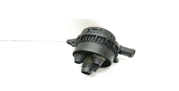 Audi A6 S6 C6 4F Breather/breather pipe/hose 057103495L