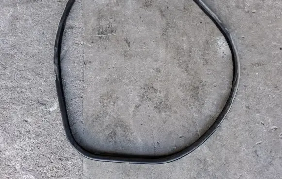 Volvo XC70 Rubber seal rear door 