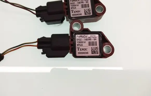 Land Rover Discovery 3 - LR3 Airbag deployment crash/impact sensor YDB000141 5H2Z14B345BA
