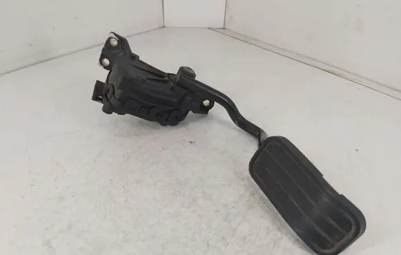 Ford Galaxy Accelerator throttle pedal 7M1721603A 98VW9F836AB