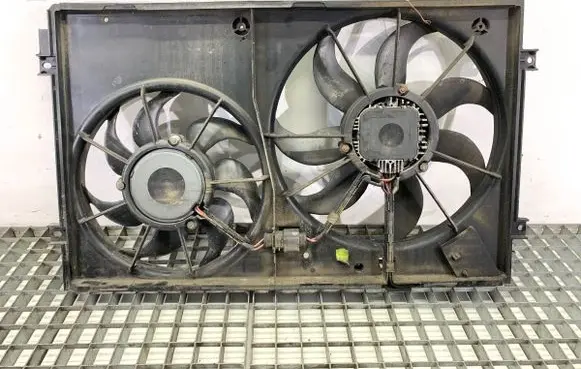 Volkswagen PASSAT B6 Fan set 1K0121207T