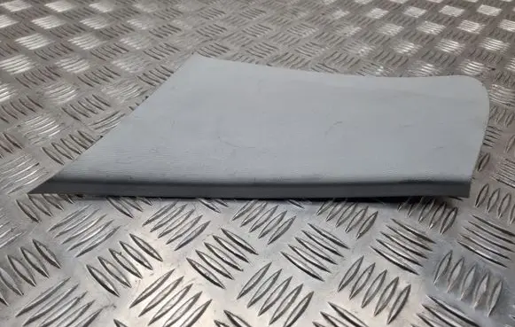 Skoda Octavia Mk3 (5E) (D)pillar trim (top) 5E9867246