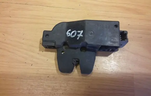 Peugeot 607 Tailgate/trunk/boot lock/catch/latch 9653831780