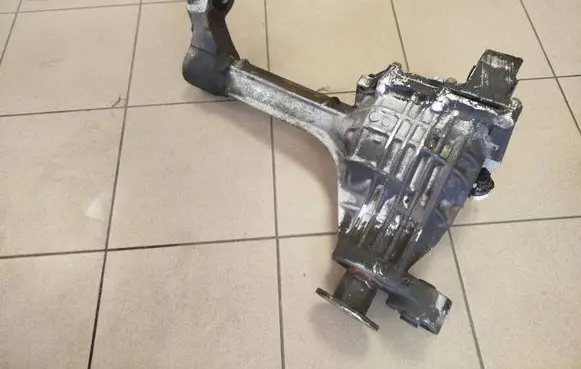 Nissan Navara D40 Front differential EA04 EA0