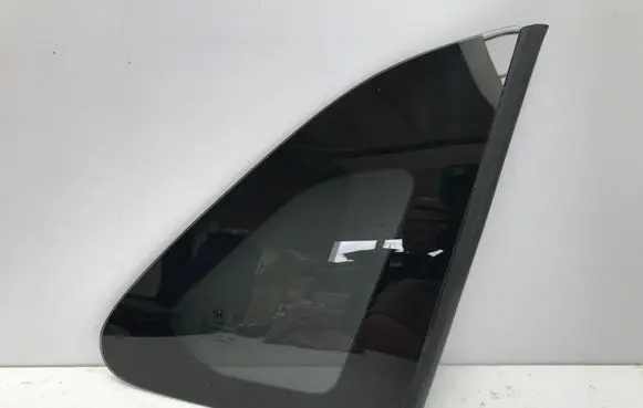 Honda ZR-V Rear side window