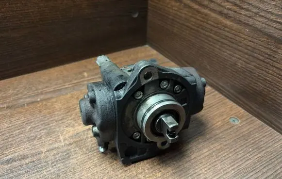 Ford Transit Fuel injection high pressure pump 6C1Q9B395AB HU2940000402