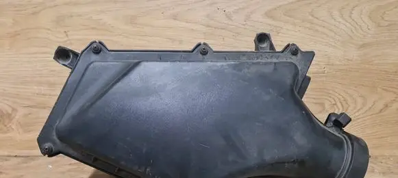 Air filter box