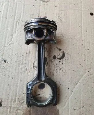 BMW 7 F01 F02 F03 F04 Piston with connecting rod 7610295 7586491