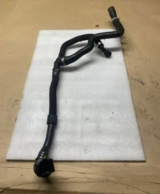 BMW 2 F46 Engine coolant pipe/hose 8593801 70073610 8592326