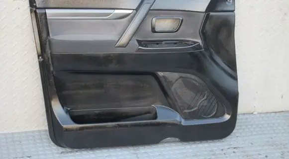 Mitsubishi Pajero Front door card panel trim